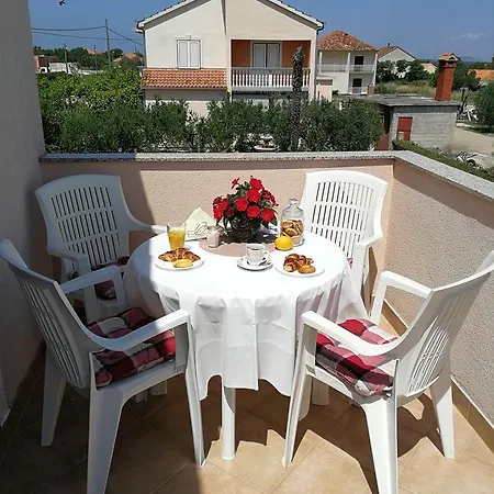Apartment Vidakovic Biograd Na Moru