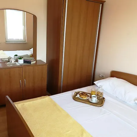 Vidakovic Biograd Na Moru